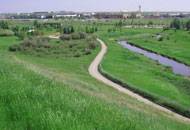 General view of Laycock Park and Nose Creek, Calgary, Canada. Photo: Westhoff Engineering Resources, Inc.