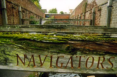 Navigators, Andrew Whittle (poem Tony Charles), 1996 River Parrett Trail, Bridgwater, Somerset. Photo: Peter Milner