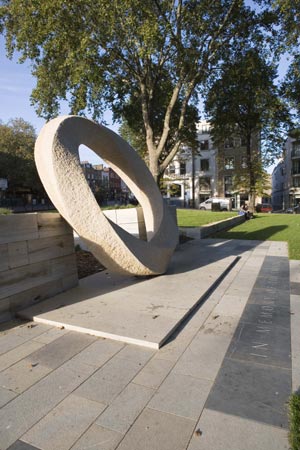 New war memorial in situ; commissioned from the artist John Maine by the London Borough of Islington, 2006; photo: Sarah Blee
