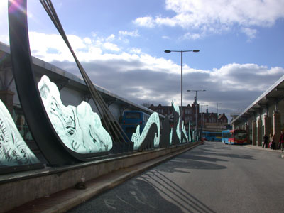 ‘Opening Line’, steel and etched glass, by Danny Lane, 2004. Gateshead Transport Interchange.