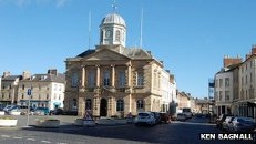 The public artwork will be situated outside the town hall in Kelso